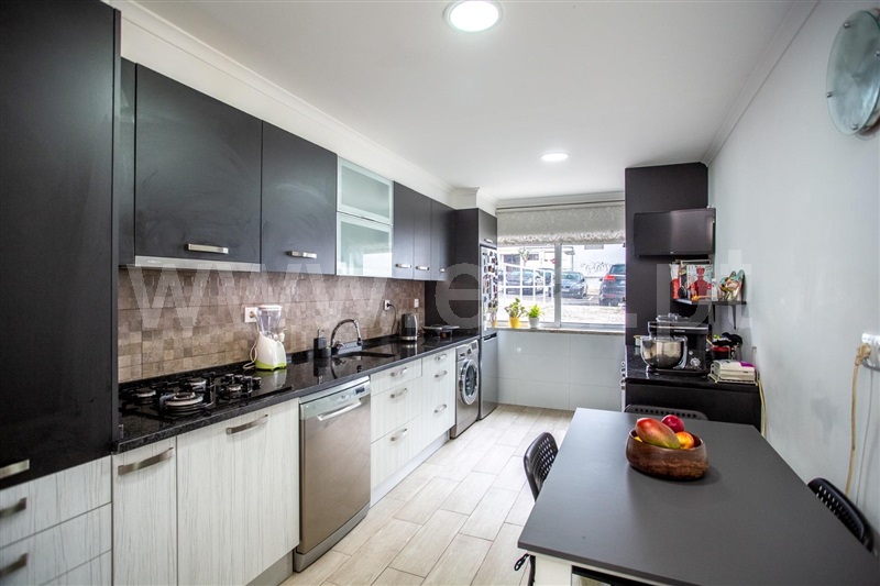 Apartamento T2 / Sintra, Massamá e Monte Abraão