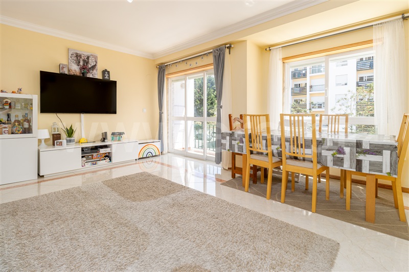 Apartamento T2 / Sintra, Massamá e Monte Abraão