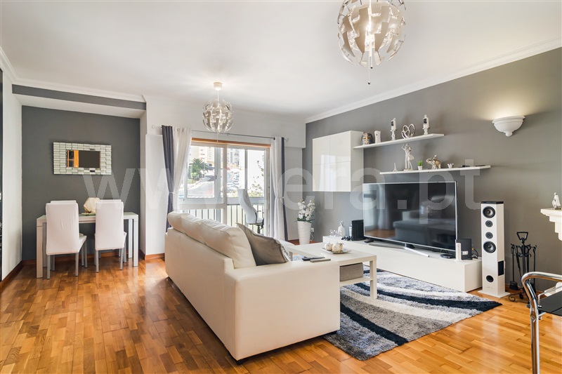 Apartamento T2 / Sintra, Massamá e Monte Abraão