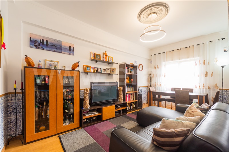 Apartamento T2 / Sintra, Massamá e Monte Abraão - View 2