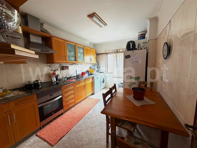 Apartamento T2 / Sintra, Monte Abraão
