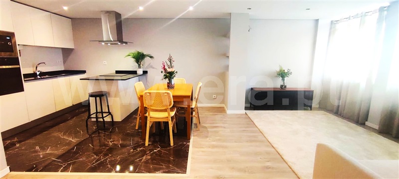 Apartamento T2 / Sintra, Monte Abraão