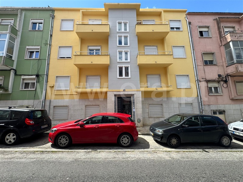 Apartamento T2 / Sintra, Queluz e Belas