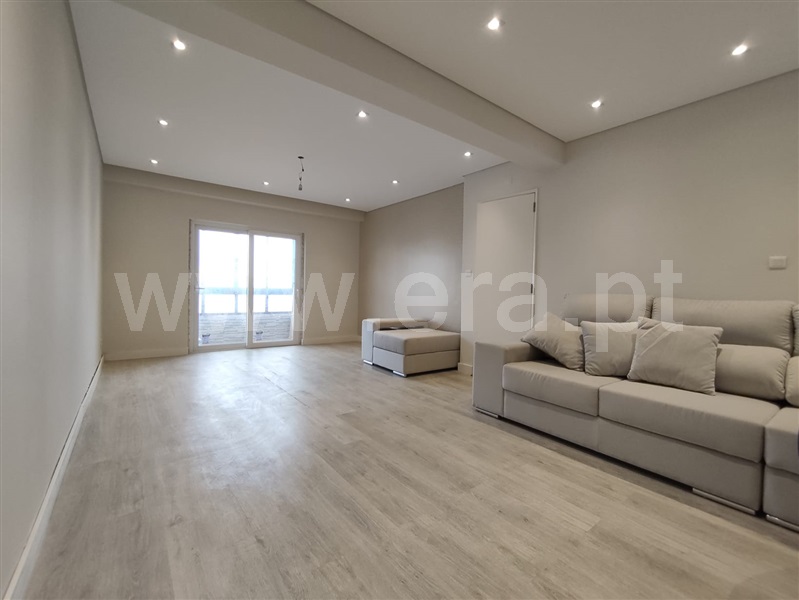 Apartamento T2 / Sintra, Rinchoa