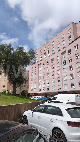 Apartamento T2 / Sintra, Rio de Mouro