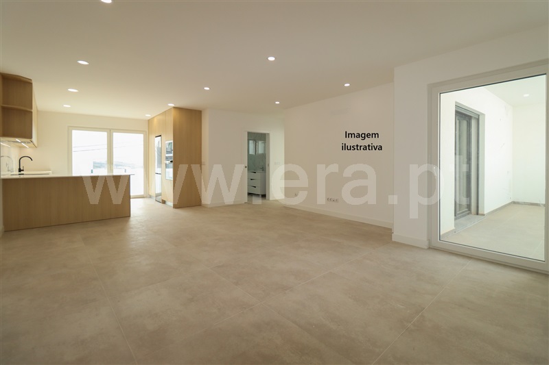 Apartamento T2 / Torres Vedras, Santa Maria, São Pedro e Matacães