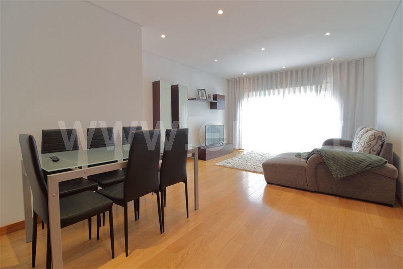 Apartamento T2 / Vila do Conde, Azurara