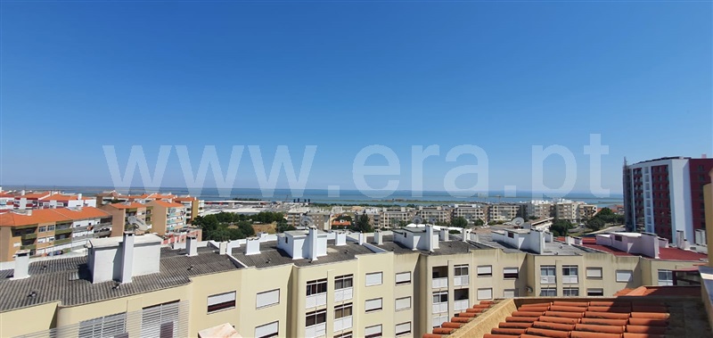 Apartamento T2 / Vila Franca de Xira, Póvoa de Santa Iria e Forte da Casa
