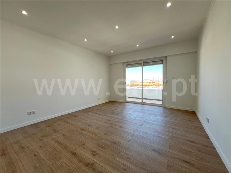 Apartamento T2 / Vila Franca de Xira, Póvoa de Santa Iria e Forte da Casa