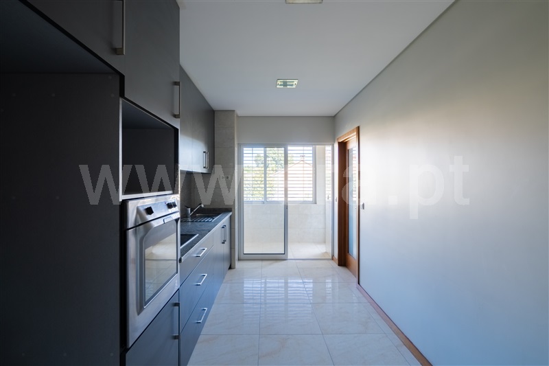 Apartamento T2 em Ribeirão, €296.000