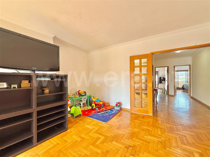 Apartamento T2 / Vila Nova de Famalicão, Vila Nova de Famalicão e Calendário