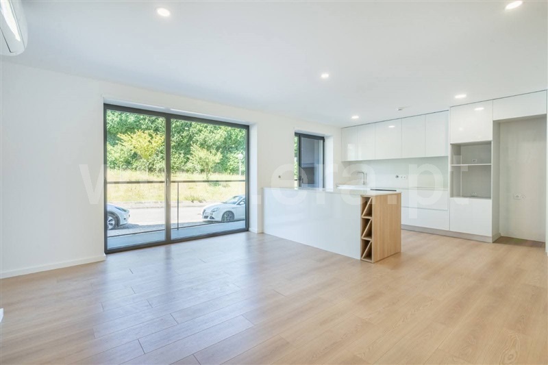Apartamento T2 / Vila Nova de Famalicão, Vila Nova de Famalicão e Calendário