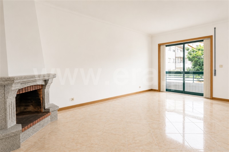 Apartamento T2 / Vila Nova de Gaia, Canelas