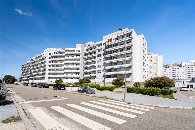 Apartamento T2 à venda em Vilar de Andorinho, Vila Nova de Gaia — foto 2