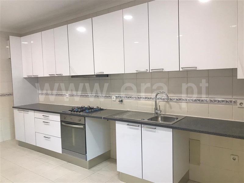 Apartamento T3 em Centro Albergaria, €240.000