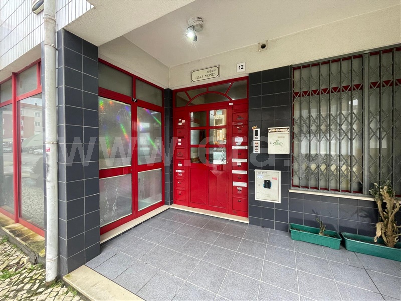 Apartamento T3 à venda em Centro Albergaria, €232.000