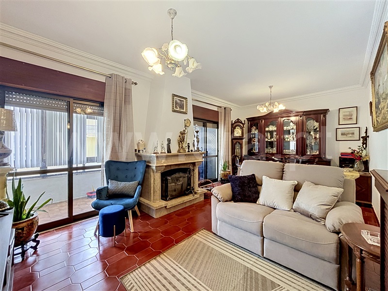 Apartamento T3 / Almada, Almada