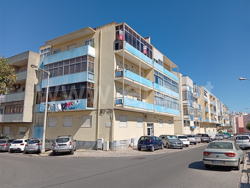 Apartamento T3 / Almada, Feijo