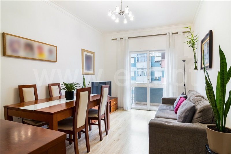 Apartamento T3 / Almada, Laranjeiro e Feijó