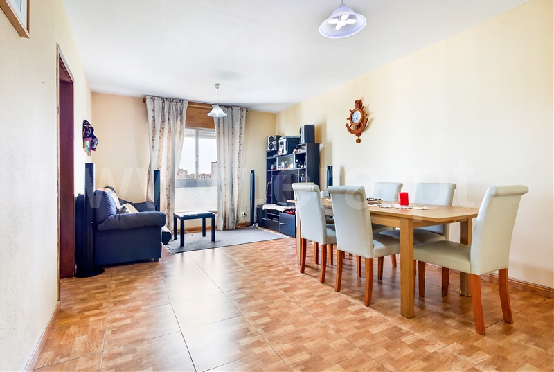 Apartamento T3 / Almada, Laranjeiro e Feijó