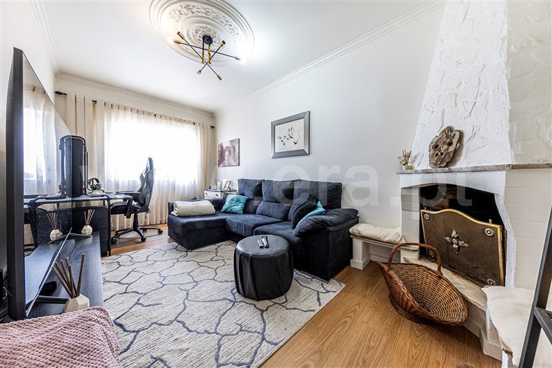 Apartamento T3 / Almada, Vale Fetal