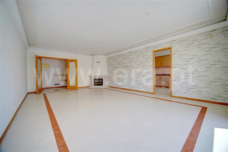 Apartamento T3 / Amadora, Mina de Água