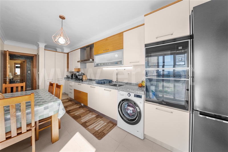 Apartamento T3 à venda em Mina de Água, Amadora — foto 7