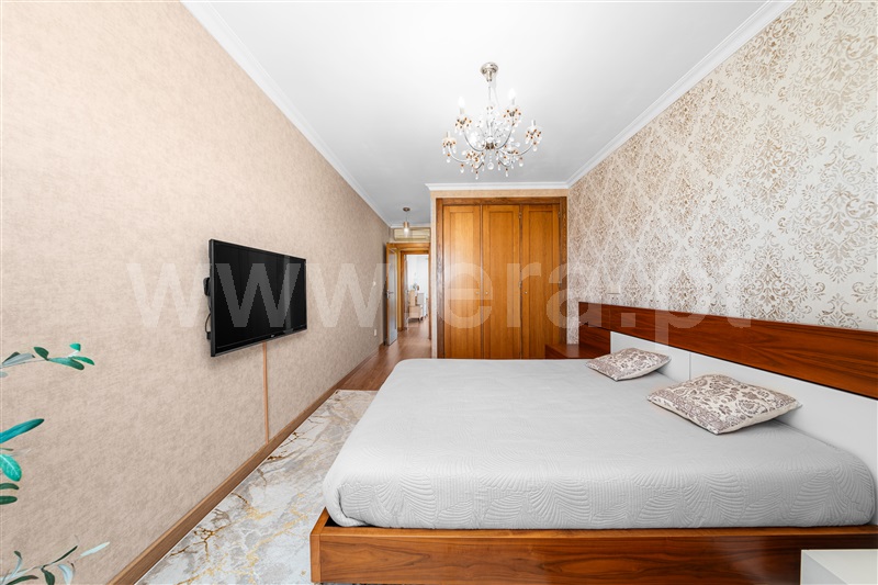 Apartamento T3 à venda em Mina de Água, Amadora — foto 13