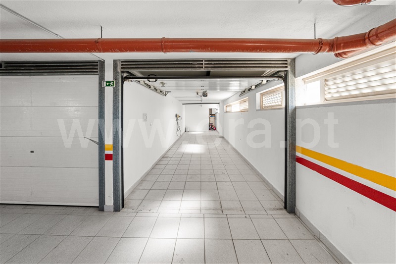 Apartamento T3 à venda em Mina de Água, Amadora — foto 19