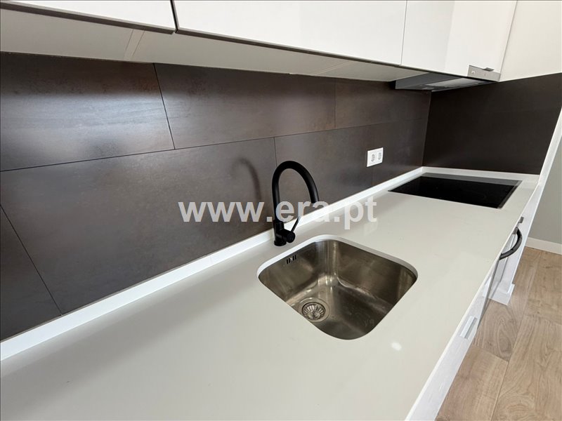 Apartamento T3 à venda em Venteira, Amadora — foto 2
