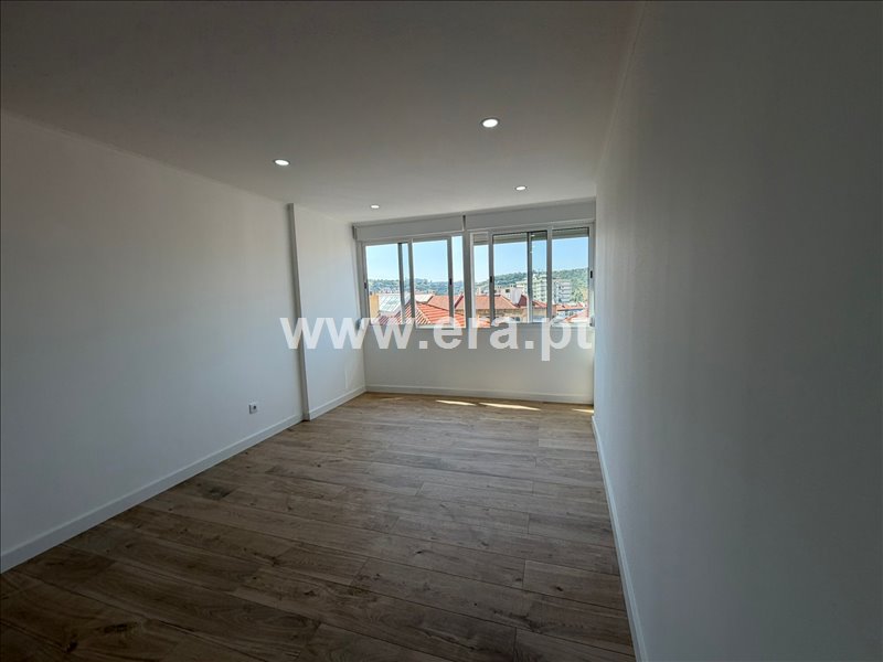 Apartamento T3 à venda em Venteira, Amadora — foto 4