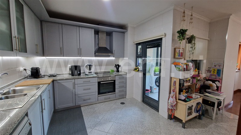 Apartamento T3 à venda em Amarante (São Gonçalo), Madalena, Cepelos e Gatão, Amarante — foto 4