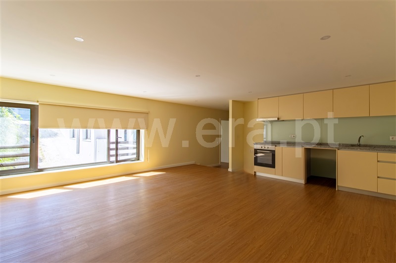Apartamento T3 / Amarante, Amarante (São Gonçalo), Madalena, Cepelos e Gatão