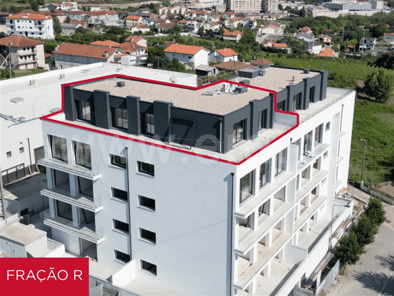 Apartamento T3 / Amarante, Telões