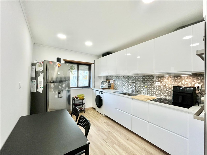 Apartamento T3 / Barreiro, Fidalguinhos / Escola Primária