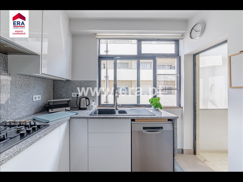 Apartamento T3 à venda em Braga (Maximinos, Sé e Cividade), Braga — foto 4