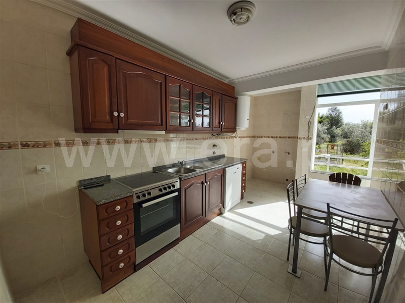 Apartamento T3 / Carregal do Sal, Currelos, Papízios e Sobral