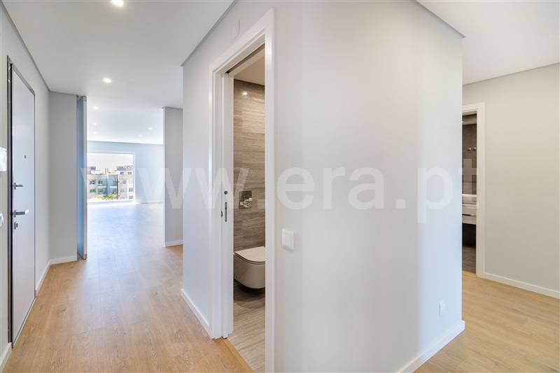 Apartamento T3 / Cascais, Carcavelos e Parede