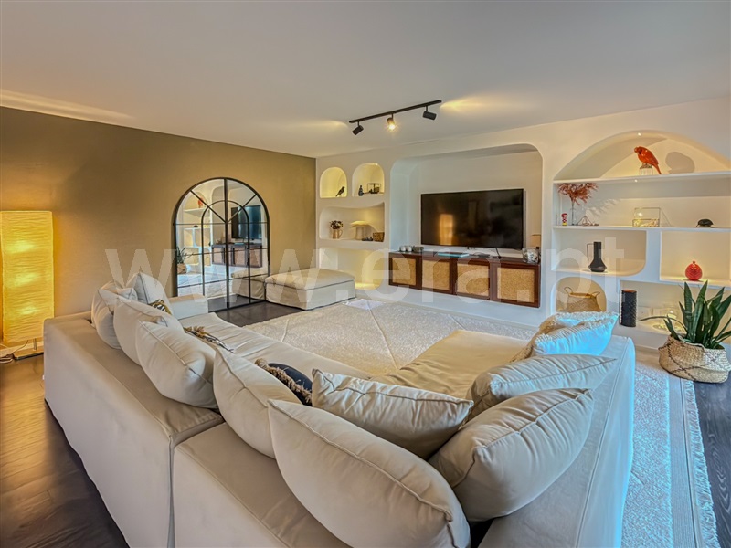 Apartamento T3 / Cascais, Carcavelos e Parede