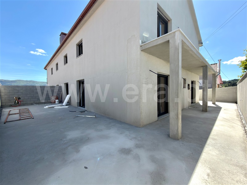 Apartamento T3 / Chaves, Santa Maria Maior
