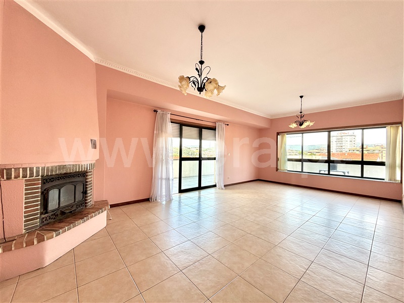 Apartamento T3 / Chaves, Santa Maria Maior