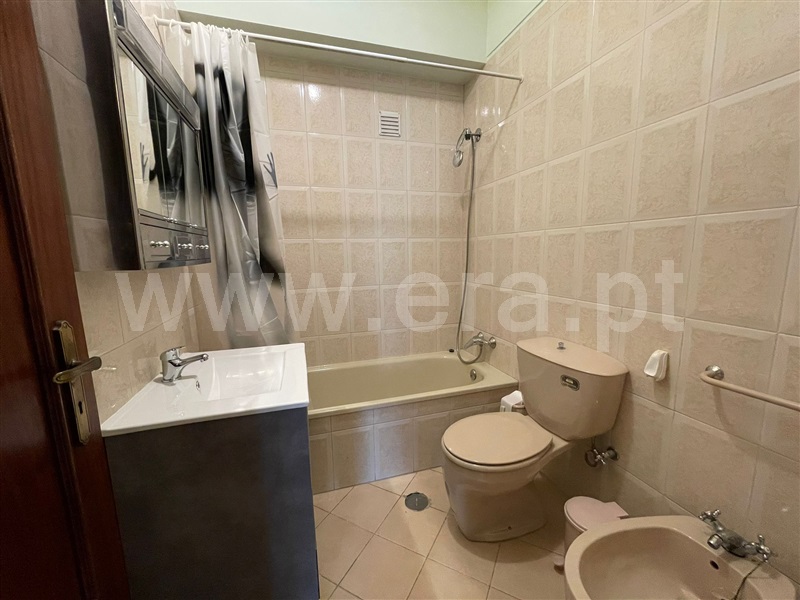 Apartamento T3 / Chaves, Santa Maria Maior - More
