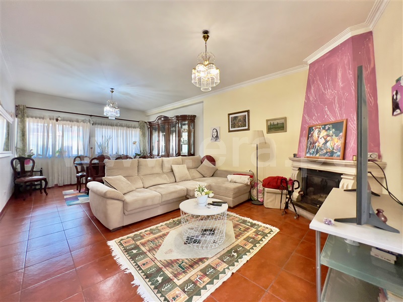 Apartamento T3 / Coimbra, Areeiro / Alto São João