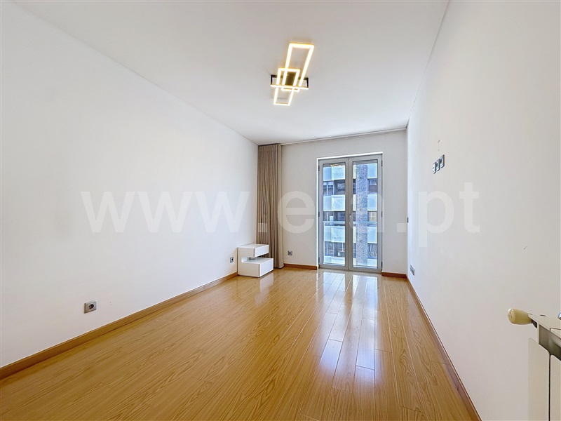 Apartamento T3 à venda em Quinta da Portela / Polo II, Coimbra — foto 8