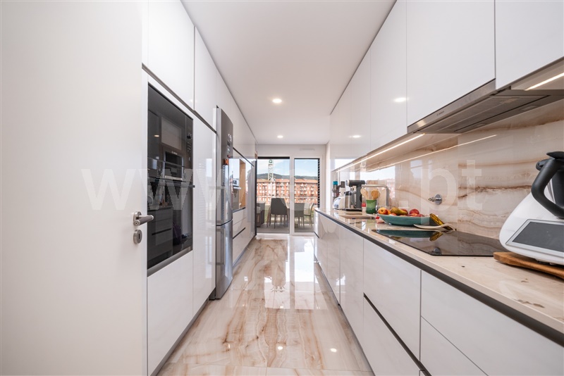 Apartamento T3 à venda em Quinta da Portela / Polo II, Coimbra — foto 3