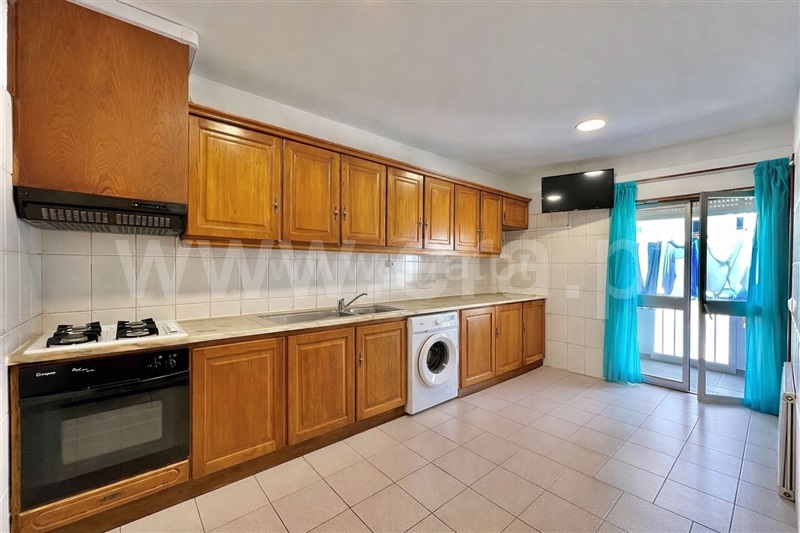 Apartamento T3 à venda em Santo António dos Olivais, Coimbra — foto 2