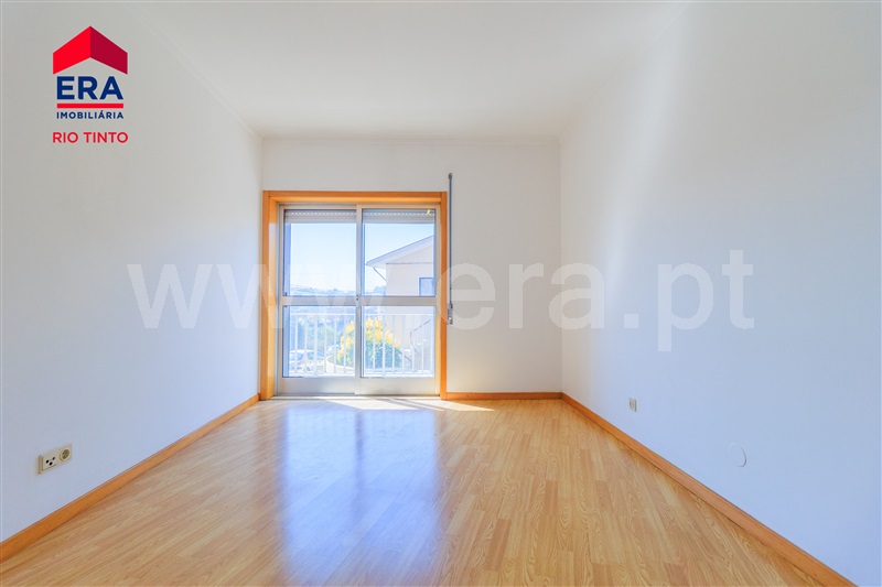 Apartamento T3 à venda em Fânzeres - Carvalha, Gondomar — foto 2