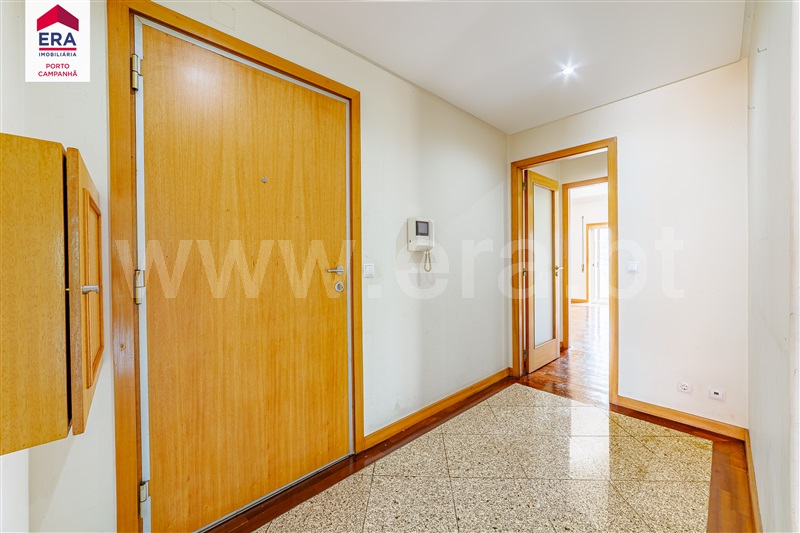 Apartamento T3 / Gondomar, Fânzeres e São Pedro da Cova