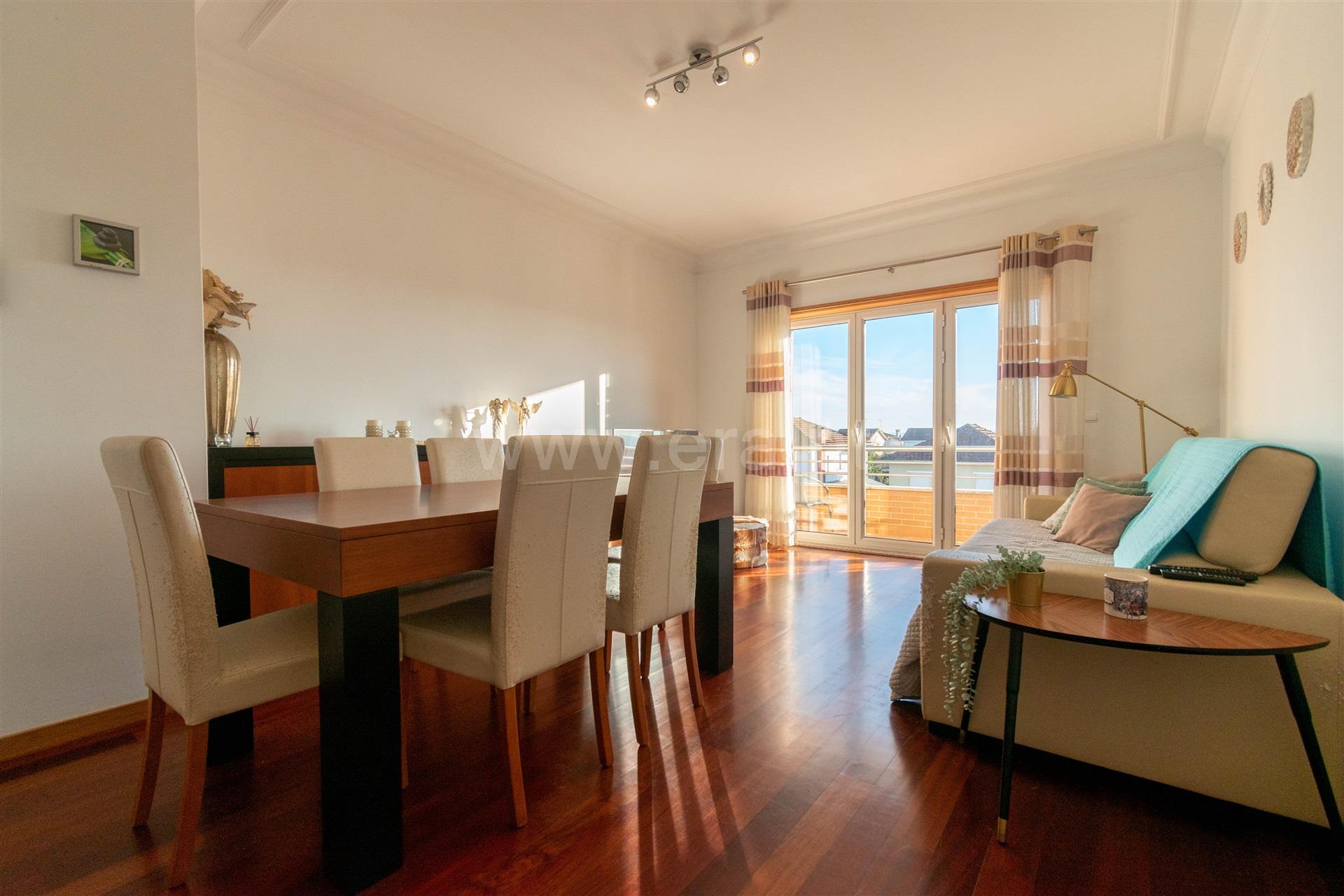 Sala com varanda