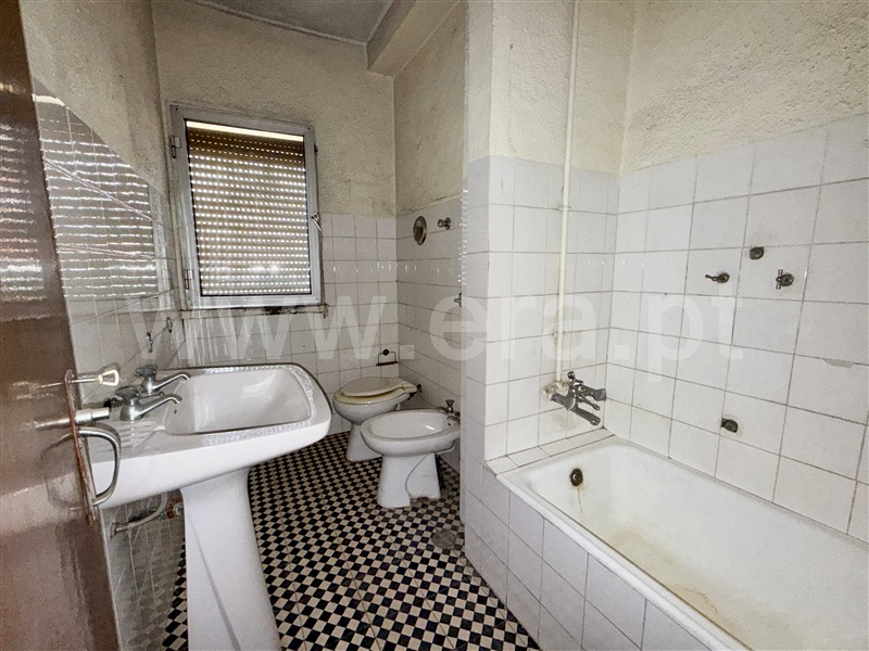 Apartamento T3 à venda em Centro, Guarda — foto 5